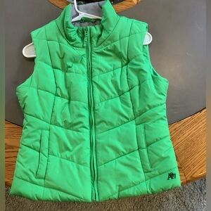 AEROPOSTALE.  KELLY GREEN PUFFER VEST. WOMEN. MEDIUM